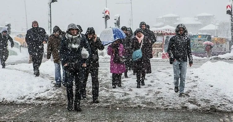 İstanbullular’a hafta sonu kar sürprizi