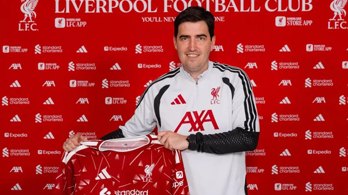 Liverpool’da Andoni Iraola dönemi başladı! Liverpool’da Andoni Iraola dönemi başladı!