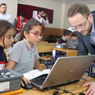 Kuveyt Türk’ten meraklı kâşiflere kodlama ve robotik eğitimi