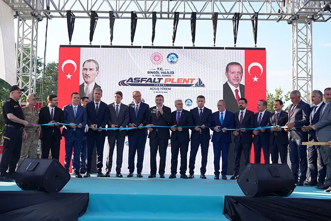 cevdet-yilmaz-huzur-ve-guven-ortami-ozel-yatirimlari-da-daha-fazla-artiracak-1787859884265.jpeg Cevdet Yılmaz: Huzur ve güven ortamı özel yatırımları da daha fazla artıracak
