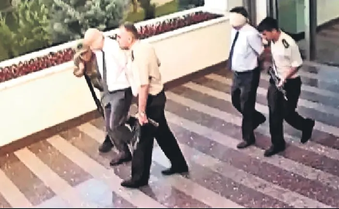 1992den-15-temmuza-bitmeyen-nobet-sehidin-evlatlari-baskentte-tarih-yazdi-1783969860766.jpeg