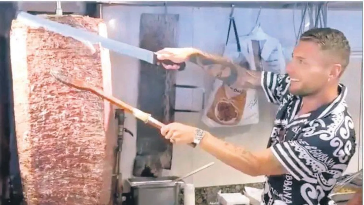 Dönerci ustası Immobile – Son Dakika Magazin Haberleri Dönerci ustası Immobile – Son Dakika Magazin Haberleri