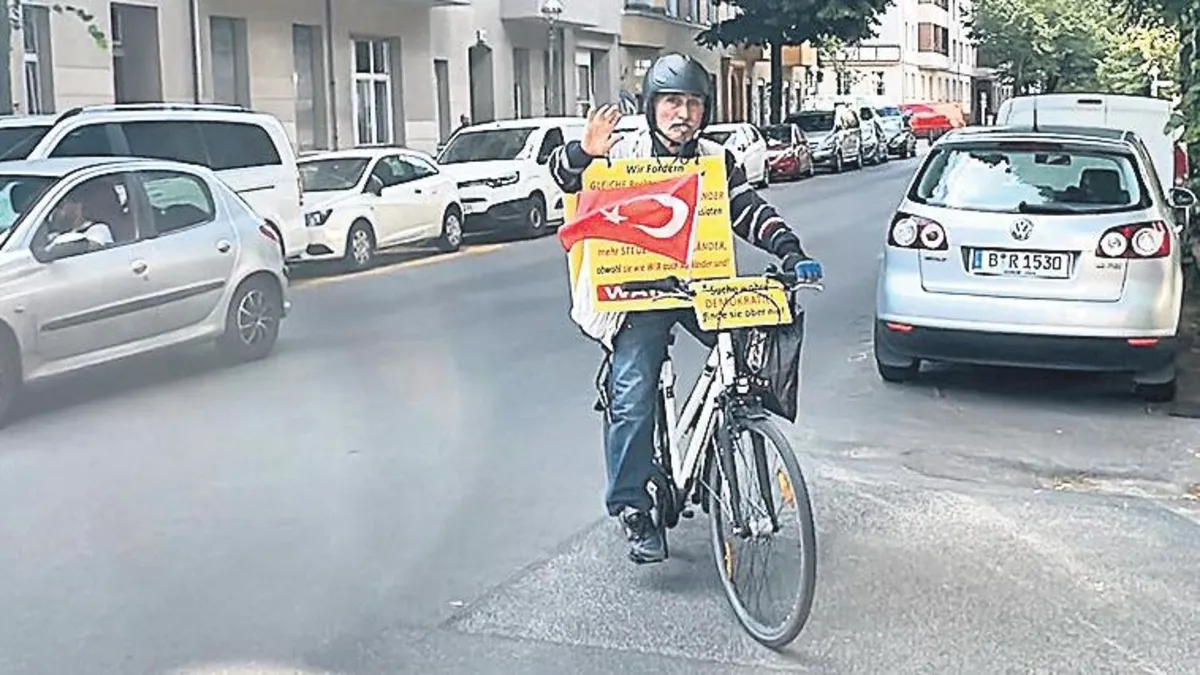 “Almanya’da demokrasiyi arıyorum ama bulamıyorum” “Almanya’da demokrasiyi arıyorum ama bulamıyorum”