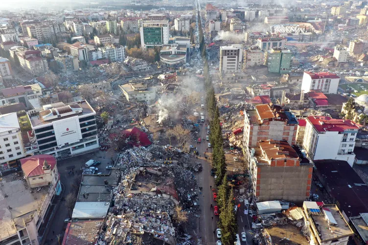 Kahramanmaraş'taki depremler dünyanın gündeminde: 'Geçtiğimiz yüzyılın en büyüğü'