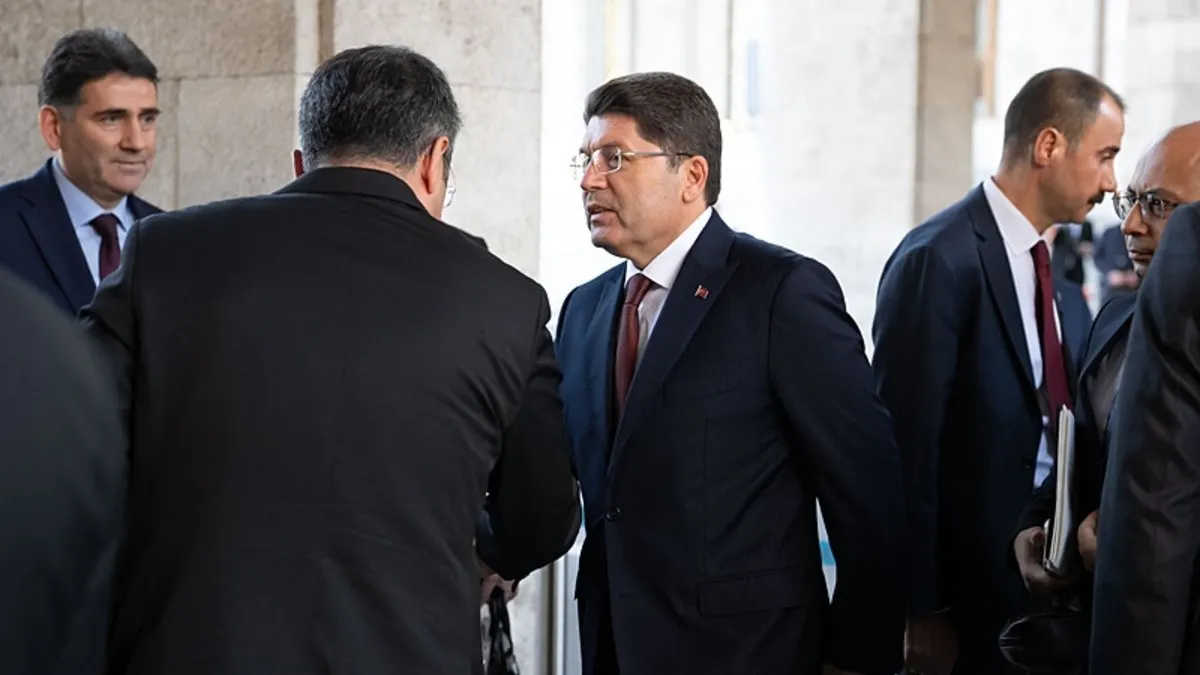 Adalet Bakanı Tunç’tan Terörsüz Türkiye açıklaması: Türkiye tarihi bir süreçten geçiyor Adalet Bakanı Tunç’tan Terörsüz Türkiye açıklaması: Türkiye tarihi bir süreçten geçiyor