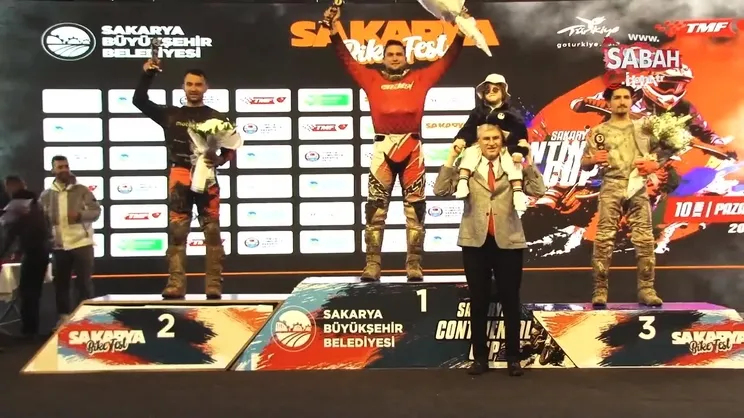 Enduro yarışları nefes kesen görüntülere sahne oldu