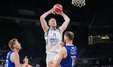 Anadolu Efes, sahasında kazandı!