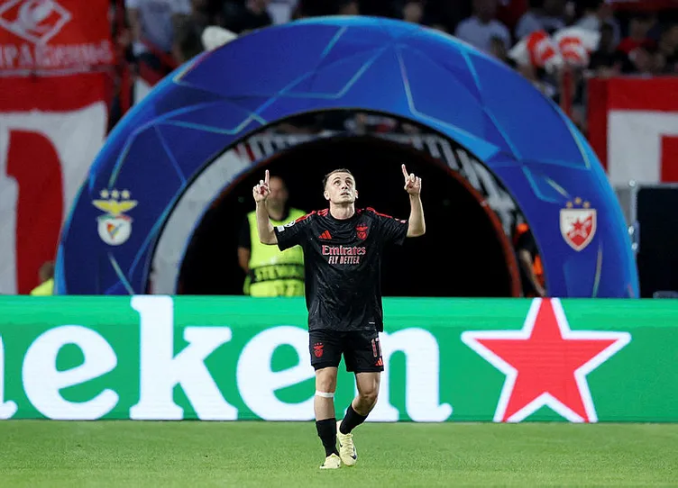 SON DAKİKA HABERLERİ: Avrupa Türkleri konuşuyor! Benfica’yı milliler sırtladı: Kerem Aktürkoğlu ve Orkun Kökçü bir ilki yaşattı...