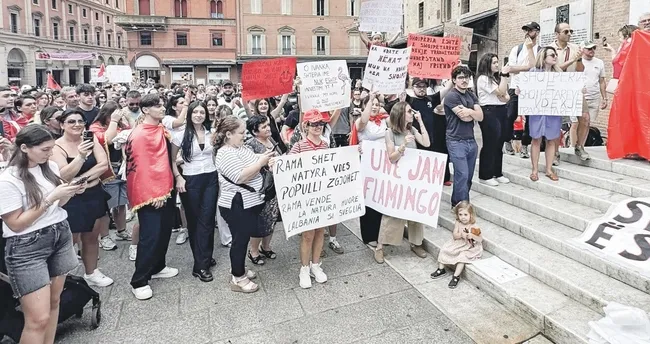 Tiran’da Ivanka isyanı yayılıyor