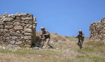 PKK darbe almaya devam ediyor! 4 PKK’lı daha teslim oldu