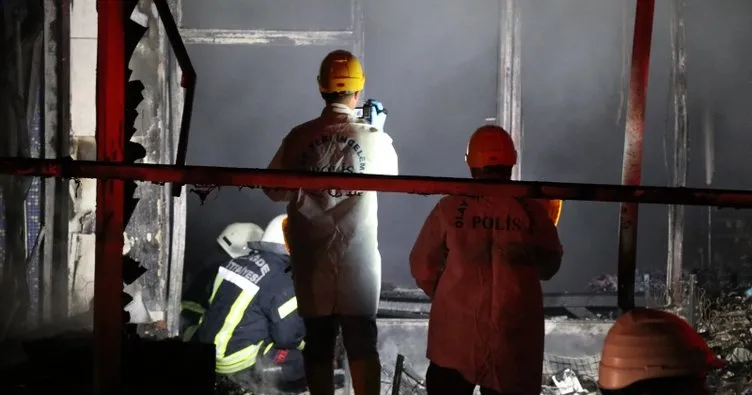 Niğde’de korkutan yangın; 1 iş yeri ile 4 daire zarar gördü
