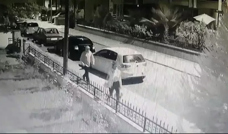 SON DAKİKA… Türkiye bu görüntüyü konuşuyor: Tokat’ta sokakta yürüyen kadını bıçaklayan saldırgandan akılalmaz savunma!