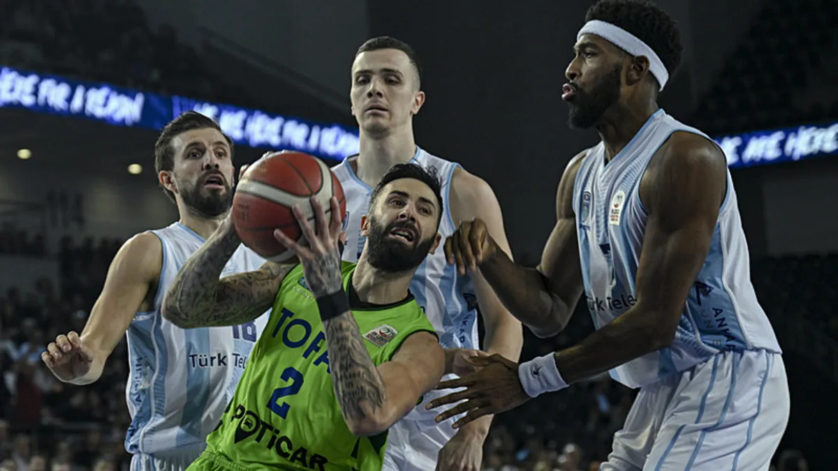 Türk Telekom, TOFAŞ'ı farklı mağlup etti!