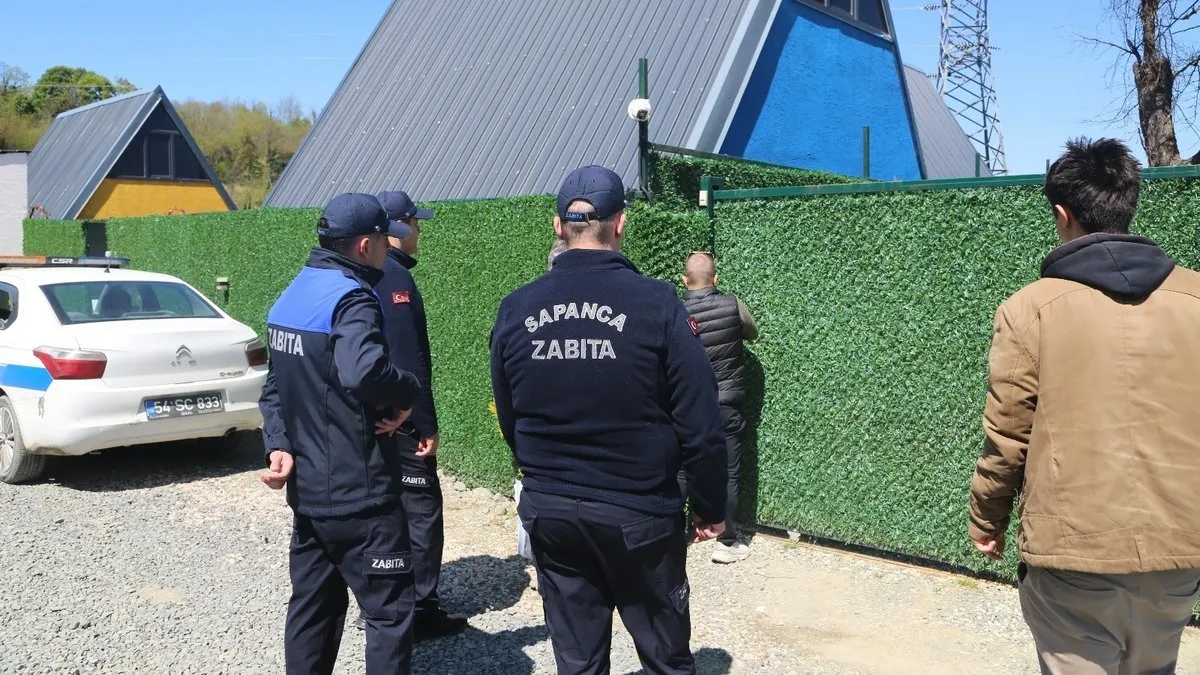 Bungalovdaki gizli kamera skandalında yeni gelişme! Yakalanma ihtimaline karşı bilgi almış