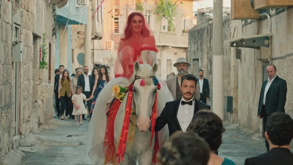 MERCAN KÖŞK OYUNCU KADROSU | Bu akşam atv’de! Mercan Köşk dizisinin konusu nedir?
