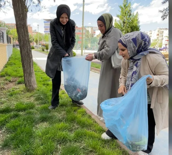siirtte-temiz-siirt-icin-sifir-atik-etkinligi-duzenlendi-1744374663610.jpg