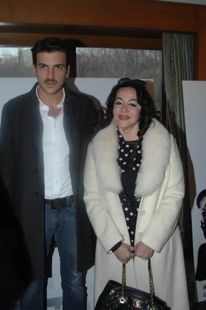 Oya Aydoğan'ın oğlu Gurur'un babası kim? - FotoHaber - Magazin