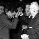 CHP Genel Başkanı İsmet İnönü ile Genel Sekreter Bülent Ecevit barıştı