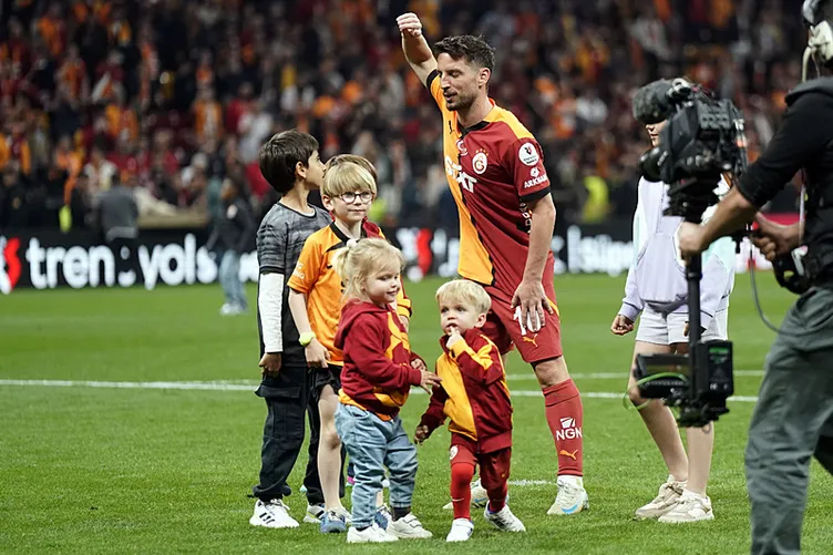 Galatasaray’ın yeni Muslera’sı transfer ateşini yaktı! O paylaşımı beğendi....