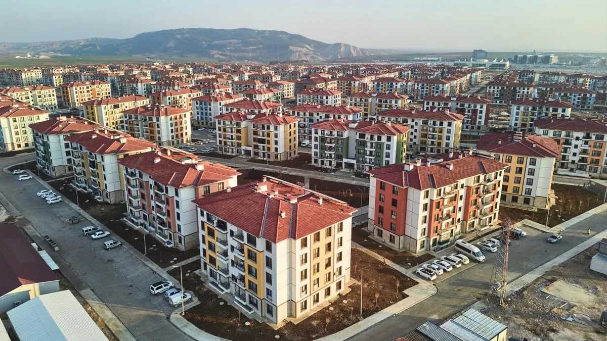 350 bininci deprem konutu bugün teslim edilecek 350 bininci deprem konutu bugün teslim edilecek