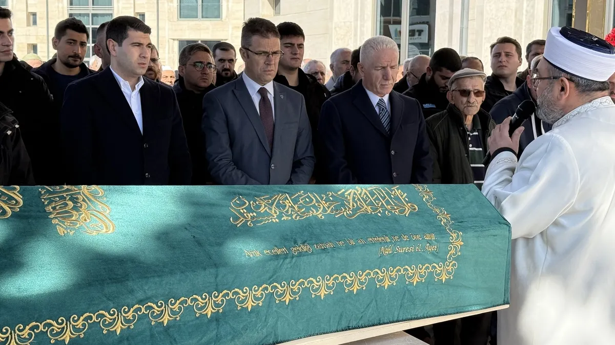 Avcılar'daki aile katliamı: Anne ve 3 çocuğuna veda… Avcılar'daki aile katliamı: Anne ve 3 çocuğuna veda…