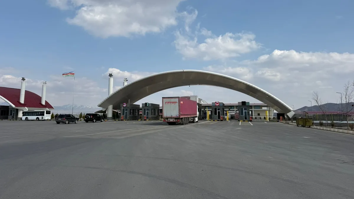 Dil Ucu sınır kapısı yeniden açıldı Dil Ucu sınır kapısı yeniden açıldı