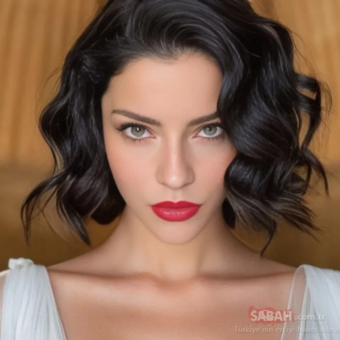 Güzel oyuncu Merve Boluğur’un keyfi kaçtı! Mekanı terk etti!