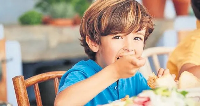 Ergenlikte ‘0’ beden algısı beslenme bozukluğu sebebi