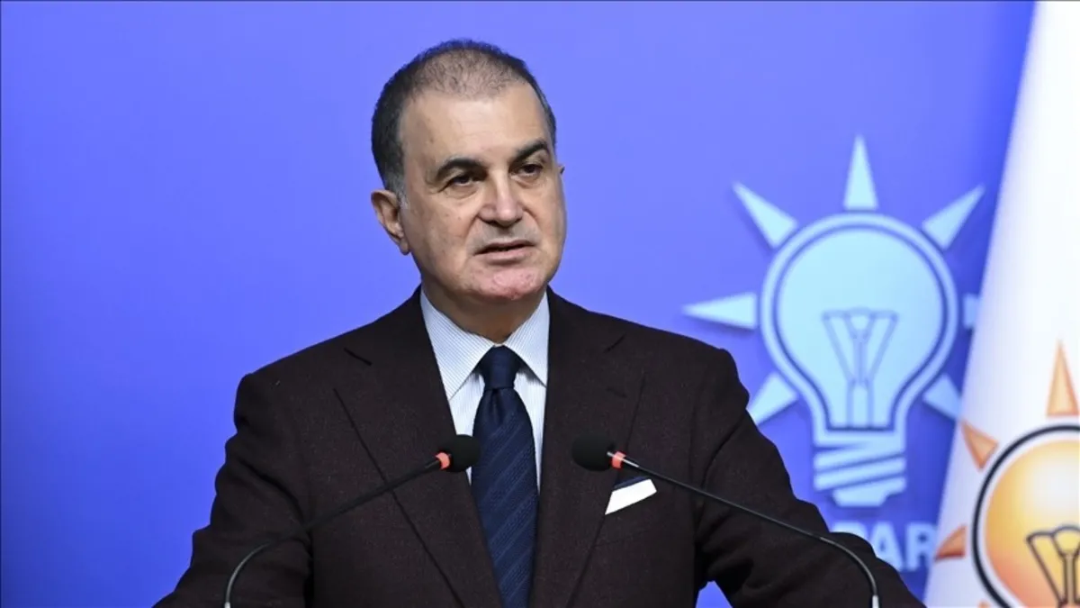 AK Parti’den skandal paylaşımlara sert tepki: Tüm milletimizin hedef alınması anlamına gelir AK Parti’den skandal paylaşımlara sert tepki: Tüm milletimizin hedef alınması anlamına gelir