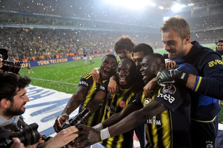 Fenerbahçe’de şampiyonluk kutlamaları