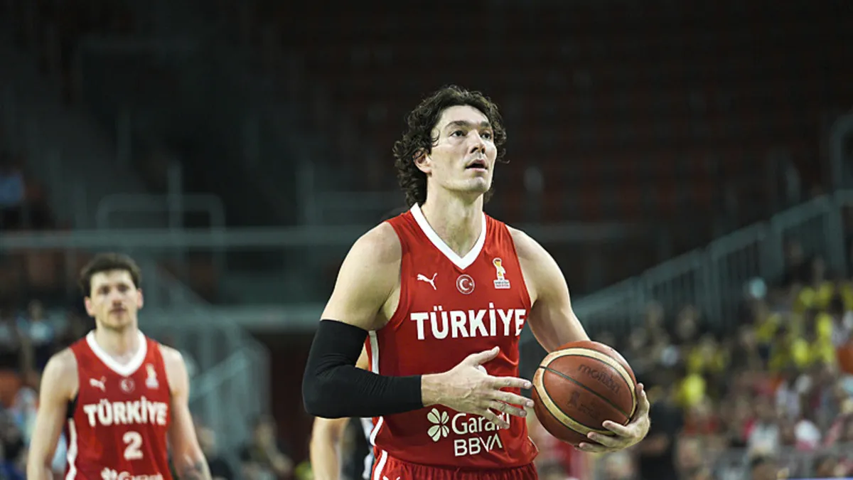 Cedi Osman, PAOK ile 3 yıllık sözleşme imzaladı! Cedi Osman, PAOK ile 3 yıllık sözleşme imzaladı!