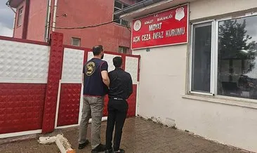 Cezaevi firarisi düğün salonunda saz çalarken yakalandı! #mardin