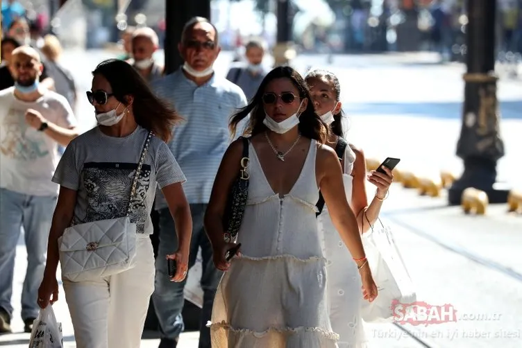 İstanbul’da ’Pes’ dedirten görüntüler! Maske ve sosyal mesafeyi hiçe saydılar