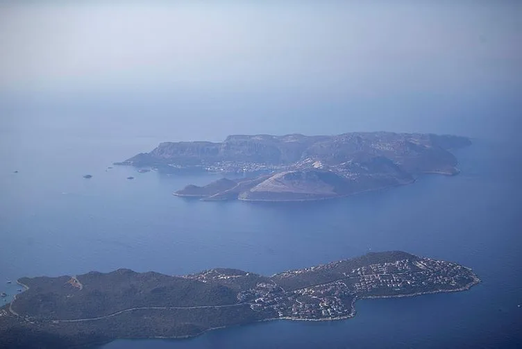 Ege’yi askeri üs haline getirdi! İşte Yunanistan'ın silahlandırdığı 5 stratejik ada!