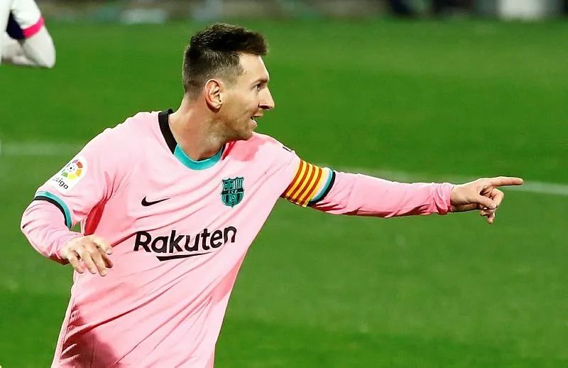 Son dakika haberi: Lionel Messi tribünde yaptığı hareketle ...