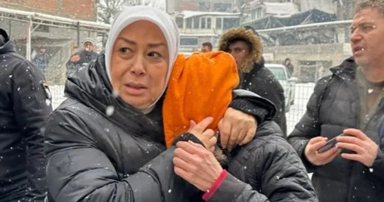 Kahramanmaraş’ta deprem: AK Parti Milletvekili Öznur Çalık Malatya’da enkaz alanında