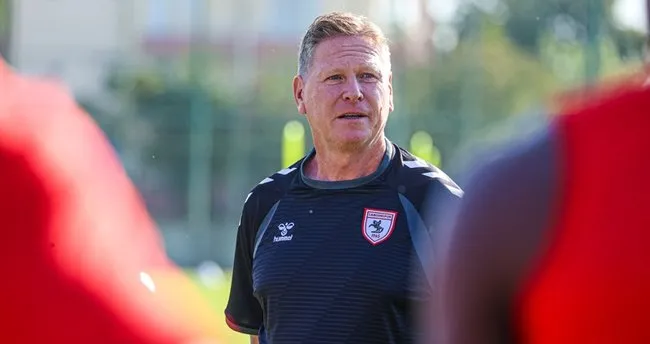 Samsunspor’da teknik direktör Gisdol’un ilk hedefi ideal 11’i oluşturmak Samsunspor’da teknik direktör Gisdol’un ilk hedefi ideal 11’i oluşturmak