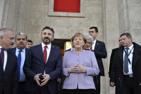 Almanya Başbakanı Merkel Gazi Meclis'i ziyaret etti!