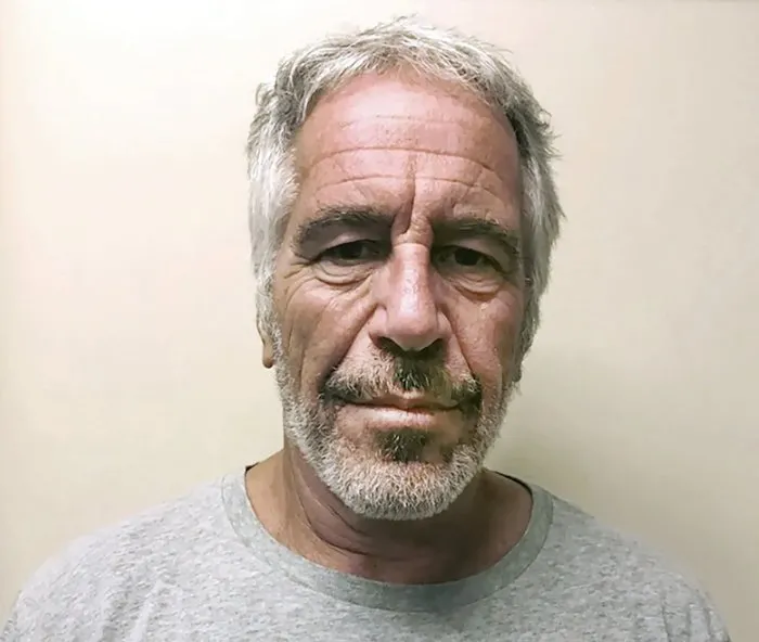 Epstein krizi büyüyor! Demokrat üyelerden Trump’a çağrı: ABD halkı gerçeği bilmeyi hak ediyor