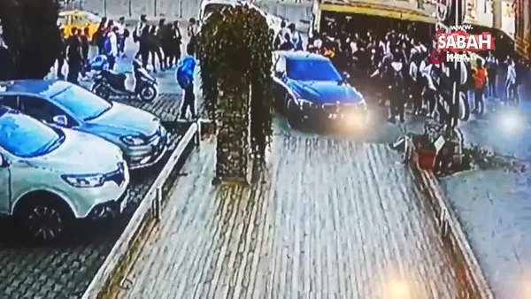 İstanbul Büyükçekmece'de motosiklet sürücüsü otostop için yola çıkan liseli genci, böyle bıçakladı!
