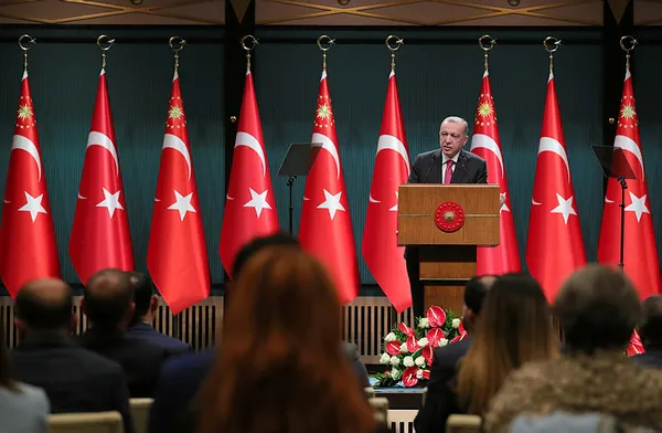 son-dakika-baskan-erdogandan-suriyede-yeni-harekat-sinyali-hazirliklar-tamamlandiginda-yeni-operasyonlar-basla-1653328419447.jpg Son dakika: Başkan Erdoğan'dan yeni harekat sinyali! Perşembe gününe işaret etti