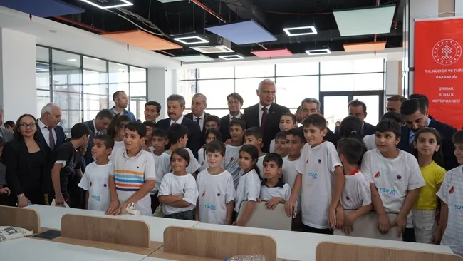 bakan-ersoy-kutuphaneleri-uretim-ve-firsat-merkezlerine-donusturuyoruz-1785853270808.jpg