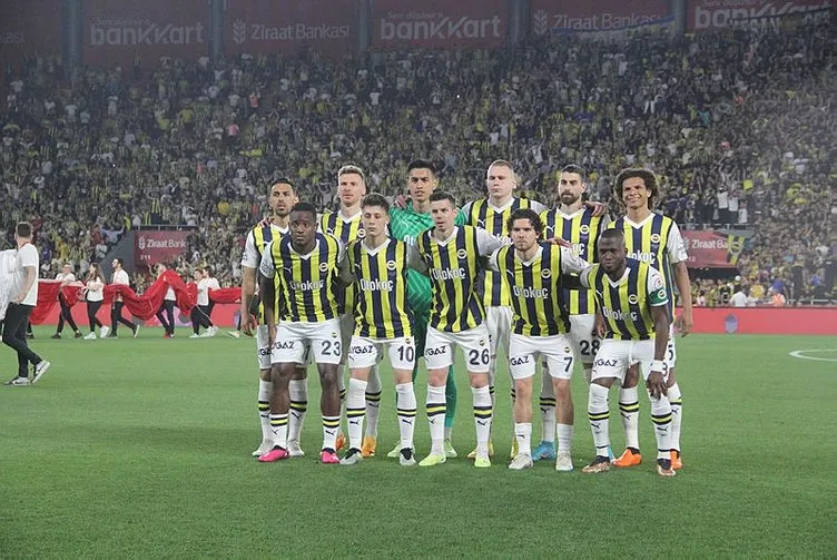 Son dakika haberleri: Fenerbahçe’den 2 bomba birden! O ismi Galatasaray da istemişti...