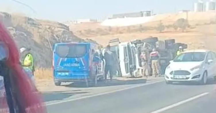 TIR ile otomobil çarpıştı: 4 yaralı