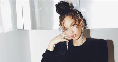 Melisa Şenolsun Avşar kızına benzerliğiyle dikkat çekmişti... Melisa Şenolsun’un küvet pozu olay yarattı!