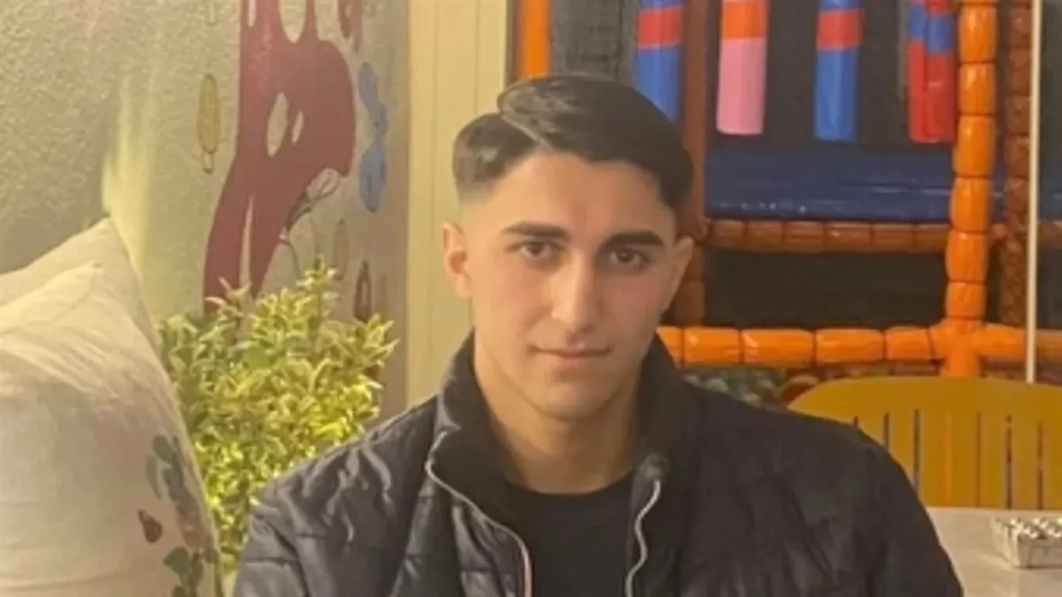 Kocaeli’ndeki cinayetin görüntüleri ortaya çıktı: 17 yaşındaki Deniz hayattan böyle koparılmış! Kocaeli’ndeki cinayetin görüntüleri ortaya çıktı: 17 yaşındaki Deniz hayattan böyle koparılmış!