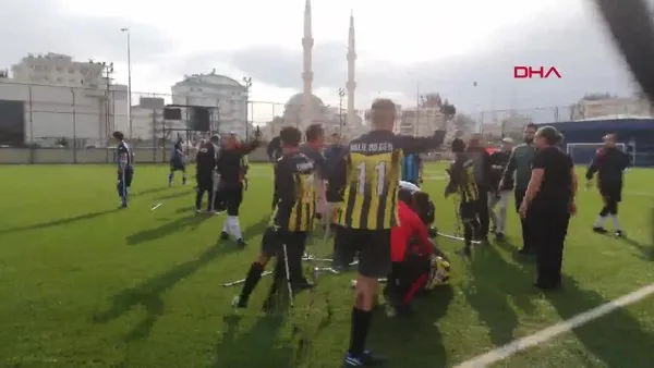 Antalya'da Ampute Futbol Ligi maçında yumruklar havada uçuştu