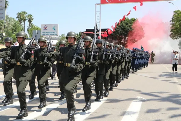 zafer-bayrami-adanada-coskuyla-kutladi-1788088344293.jpg