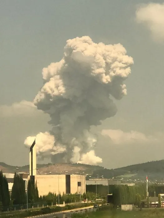 Son dakika: Sakarya’daki patlamada ölü sayısı arttı! Çok sayıda yaralı var! Bakan Koca’dan flaş uyarılar...