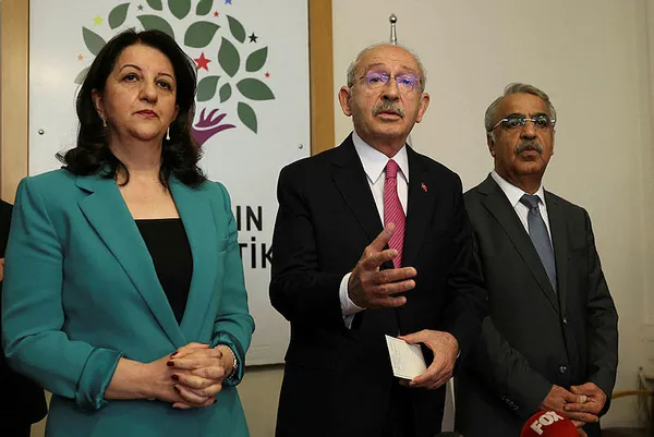 mahmut-ovur-yazdi-masaya-oturtulmayan-hdpyle-kurt-sorununu-cozmek-1679377833706.jpg Mahmut Övür yazdı: Masaya oturtulmayan HDP’yle ‘Kürt sorunu’nu çözmek!